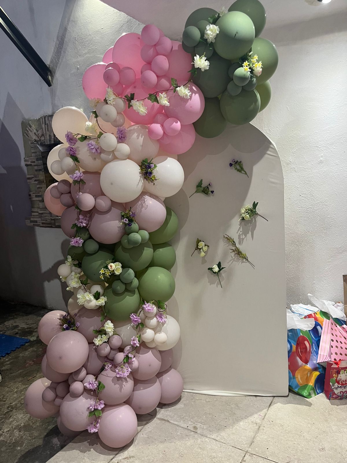 Una Mampara Bautizo Mate